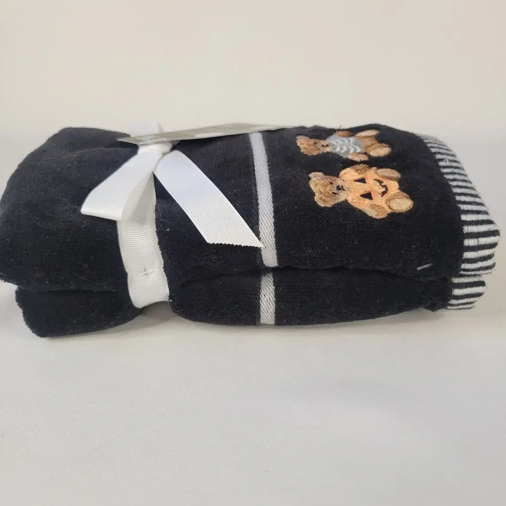Set 2 Halloween Hand Towels Black White Cotton Teddy Bear Pumpkin Costume 16x26”